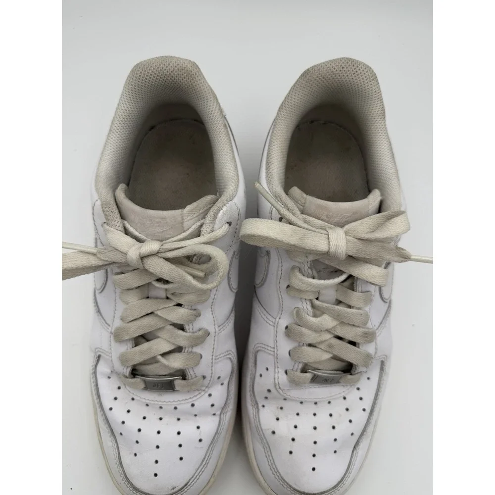 Nike Air Force 1 '07 DD8959-100 White Leather Sneakers Men's Size 9 Shoes.  1774